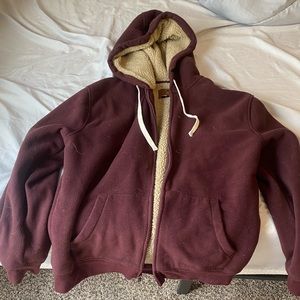 Outdoor Life Winter Jacket. Maroon. Size Large.